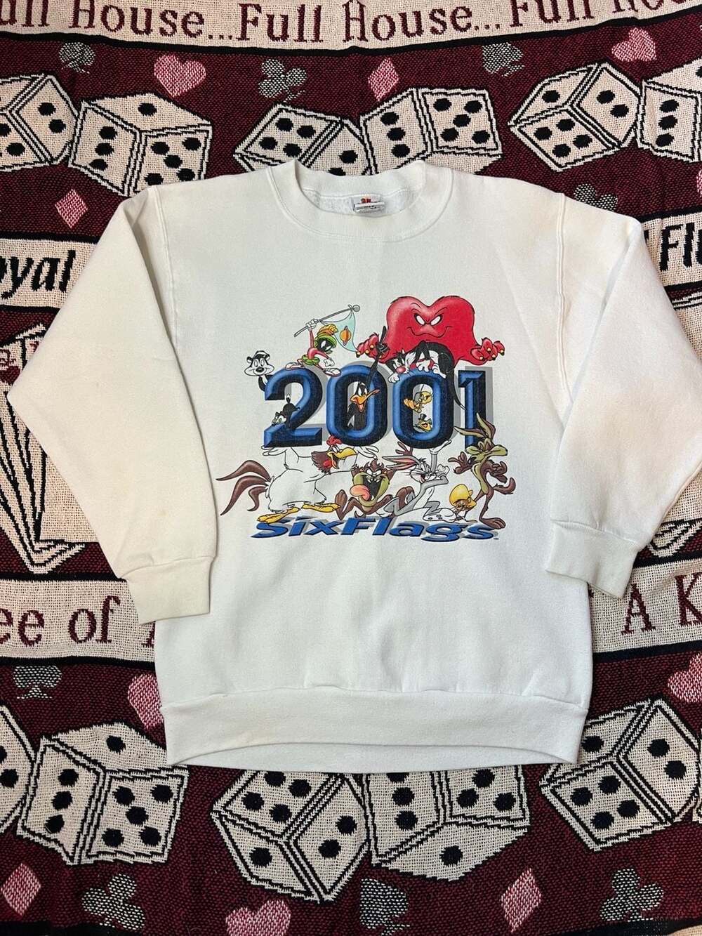 Vintage 2001 Six Flags Looney Tunes Graphic Sweatshirt Size S